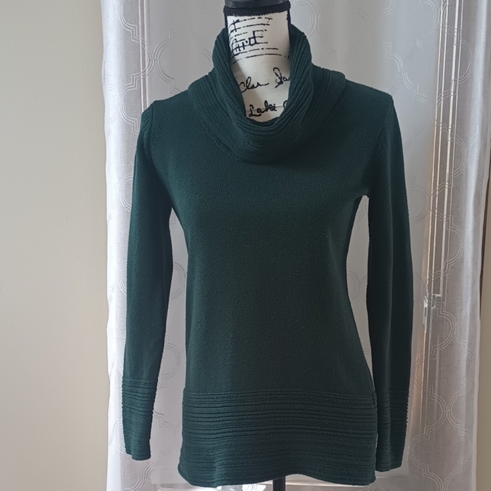 Calvin Klein Women's Green Cowl Neck Sweater